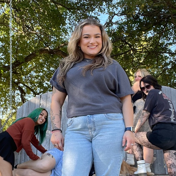 Meet your Posher, Kaylee - Picture 1 of 1